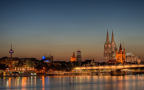 cityscape photo thumbnail