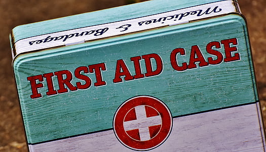 First Aid Case tin can thumbnail