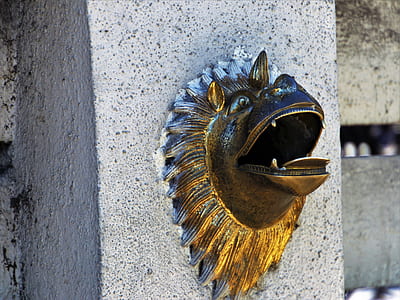 animal wood carved thumbnail