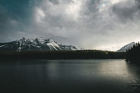 icy mountain and lake thumbnail