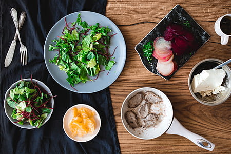 Preparing a yummy and healthy meal thumbnail