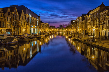 houses beside the canal thumbnail