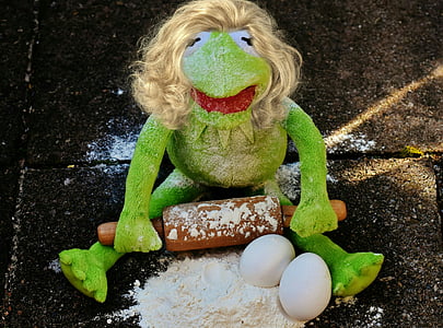 green frog plush toy thumbnail