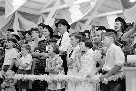 Audience watches a magician perform at the Louisiana State Fair in Donaldsonville in 1938 thumbnail