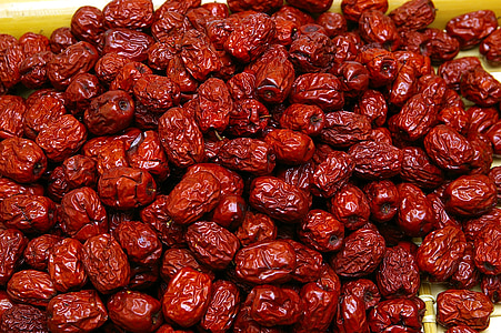 red fruits thumbnail
