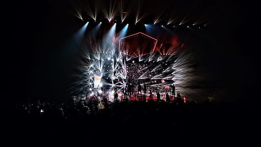 stage, performance, night, band thumbnail