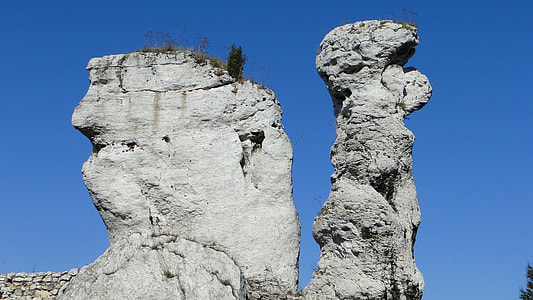 Poland, Ogrodzieniec thumbnail