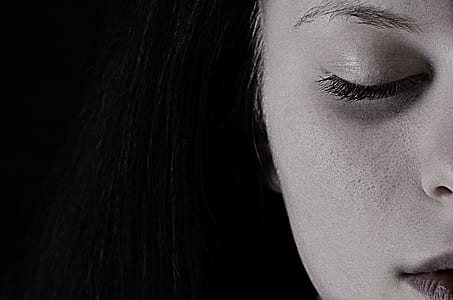 woman's face thumbnail