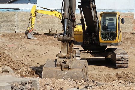 black and yellow excavator thumbnail