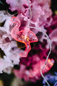 Flamingo light garland & pink flowers thumbnail