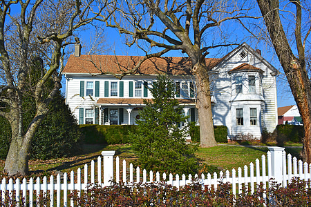 white and orange house thumbnail