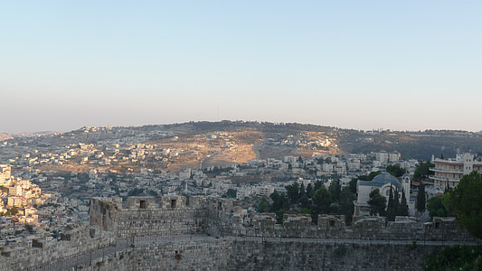 photo of stone buildings thumbnail