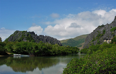 Lindéralique, New Caledonia thumbnail