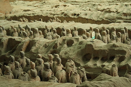 Terakota warriors sand statue thumbnail