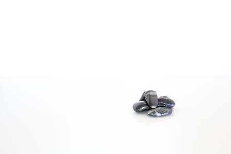 several black stones thumbnail