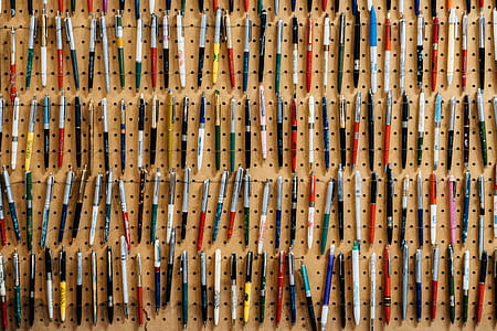 assorted-color pen lot thumbnail