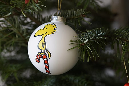 white and yellow bauble thumbnail