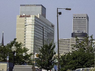Buildings and Hotels in Louisville, Kentucky thumbnail