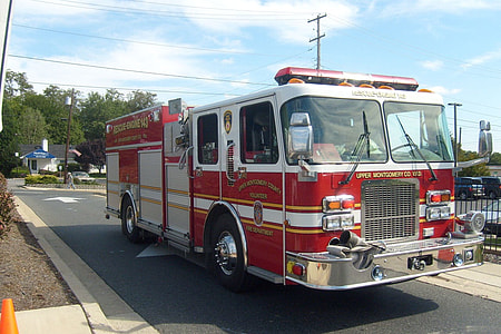 red firetruck thumbnail