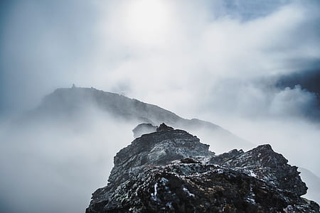 foggy mountain thumbnail