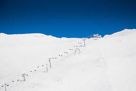 Blue Sky & White Snow thumbnail