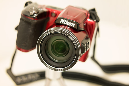 red Nikon bridge camera thumbnail