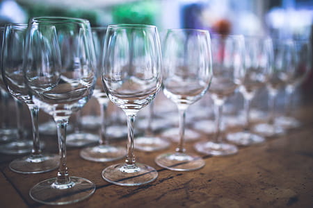 clear wine glasses thumbnail