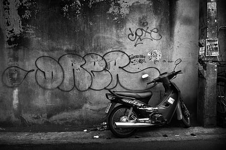 black underboned motorcycle thumbnail