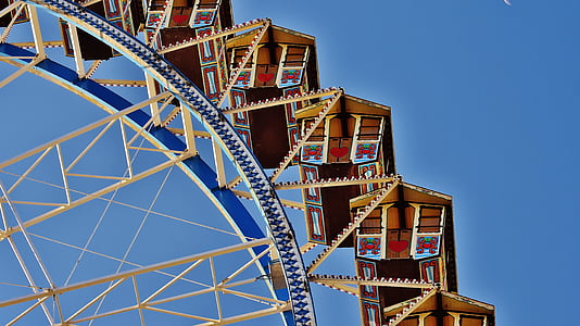 brown and blue house themed Ferris wheel thumbnail