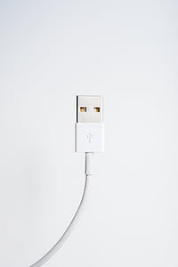 close-up photo of USB cable port thumbnail