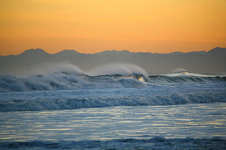 ocean waves thumbnail