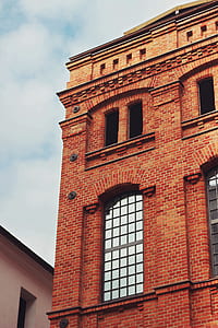 Brick building thumbnail