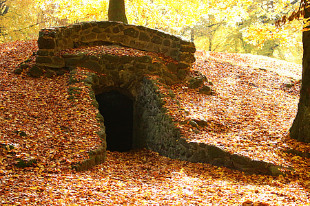 gray tunnel thumbnail
