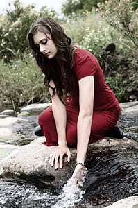 woman wearing red maxi dress on river thumbnail