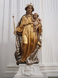 statue of Regina Pacis thumbnail