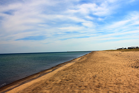 Superior Coastline and sky in the Upper Peninsula, Michigan thumbnail