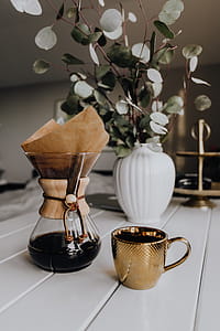 Chemex Coffee Maker with Gold Cup thumbnail