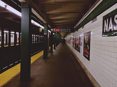 photo of Exit signage thumbnail