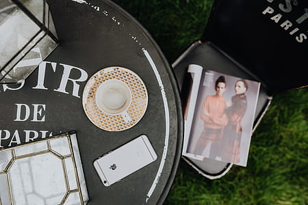 Table at Outdoor Cafe in Paris thumbnail