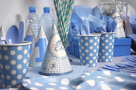 blue-and-white polka-dotted theme party decor set thumbnail