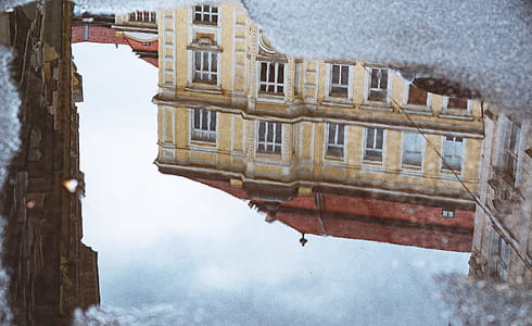 upsidedown photo of house thumbnail