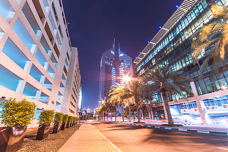 Beautiful evening atmosphere in downtown Dubai thumbnail