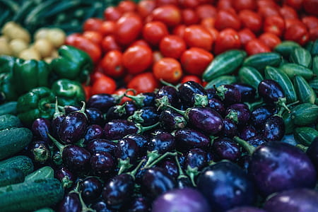 closeup photography of purple, green, and red vegetables thumbnail
