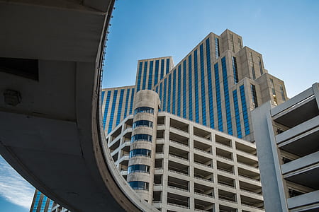 landscape photography of building thumbnail