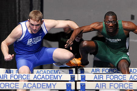 two men races thumbnail