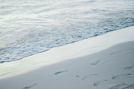 time-lapse photography of ocean waves thumbnail