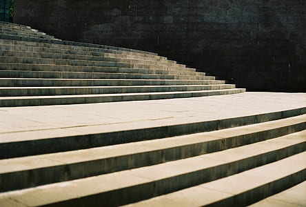 gray staircase thumbnail