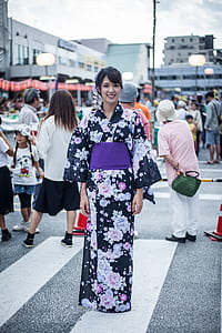 woman wearing kimono outdoor thumbnail