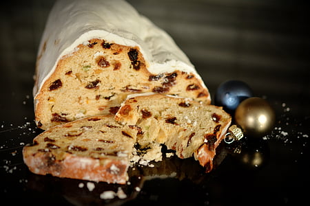 close-up photo of baked pie thumbnail