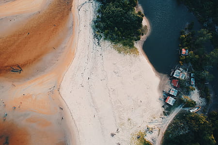 Bird's Eye View of Island thumbnail